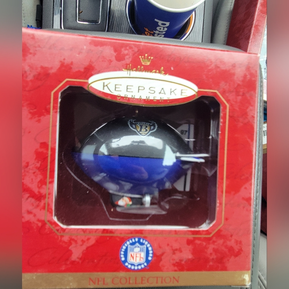 Hallmark Keepsake NFL Baltimore Ravebs Ornament 1997